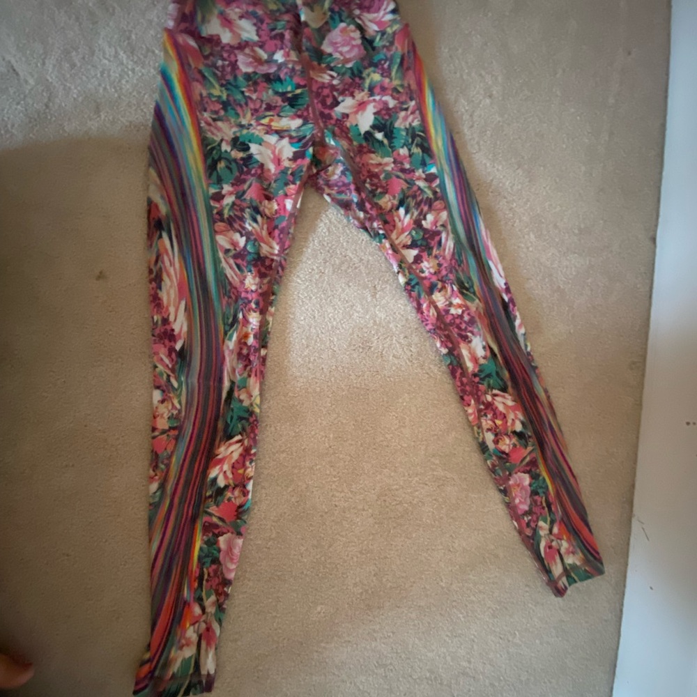 Size 6 Rainbow Floral Lululemon Leggings